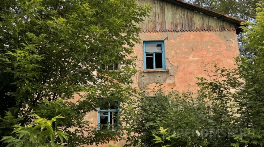 Дюжину омичей требуют переселить из отдаленного микрорайона-анклава