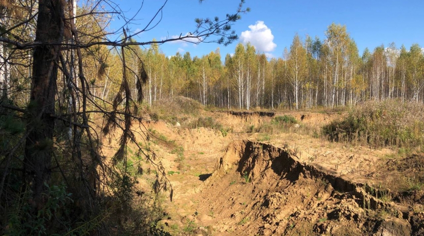 Омскую стройфирму обязали закопать образовавшийся карьер