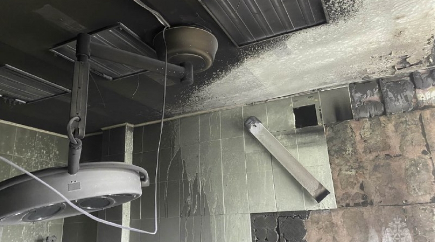 Появились кадры пожара в омской медсанчасти