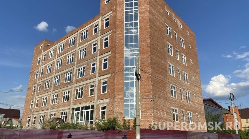 Недострой у омского «Зеленого острова» обрел нового владельца