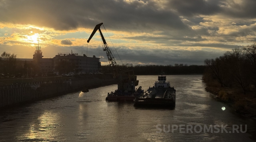 На Оми в центре Омска начались работы