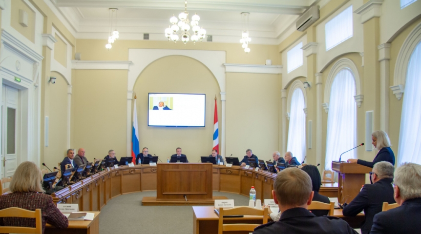 Областным депутатам рассказали об эффективности народных дружин в регионе