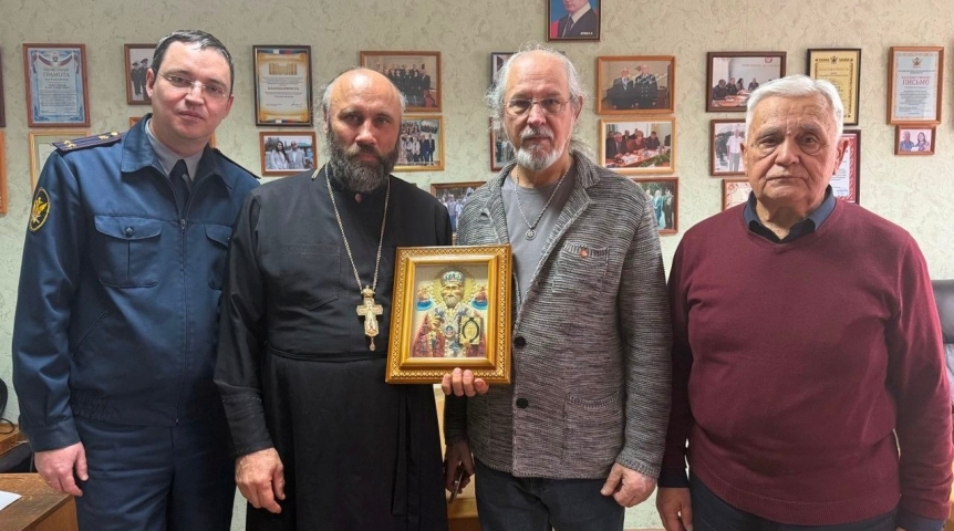 В омском УФСИН показали иконописные работы заключенных