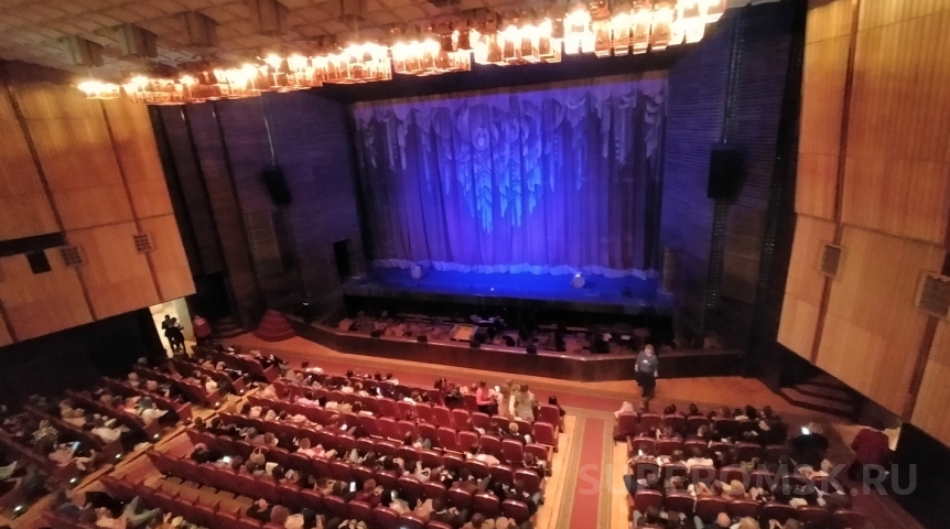 Труппа омского музтеатра в разгар сезона пополнилась «фаворитом императрицы»