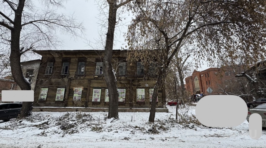 В центре Омска здание отдают за 1 рубль