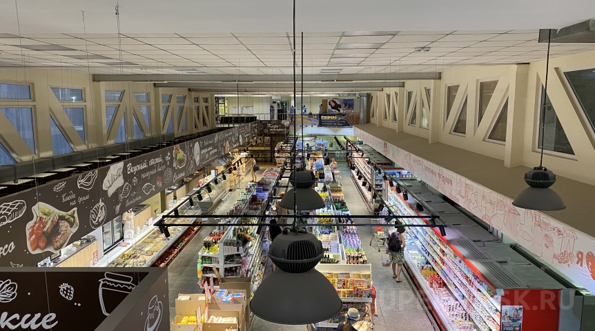 В Омске подорожали колбаса и водка