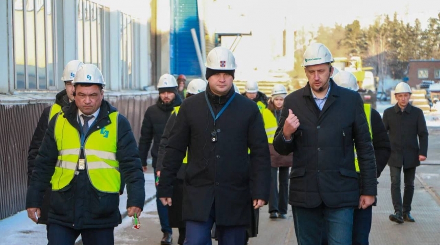 Губернатор Хоценко побывал на омских предприятиях металлургической и легкой промышленности