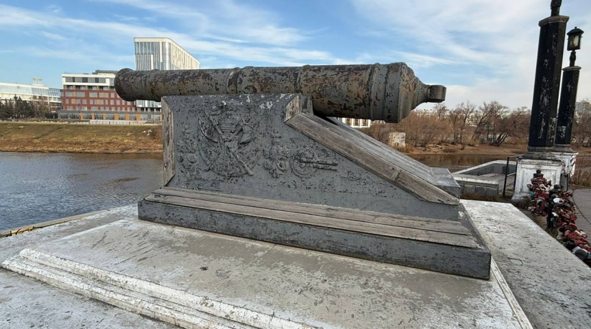 В Омске обновят 30-летнюю пушку на стрелке Оми и Иртыша