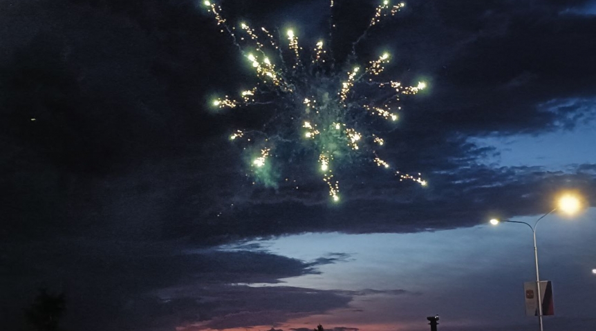Омичам разрешили запускать фейерверки только на четырех спецплощадках