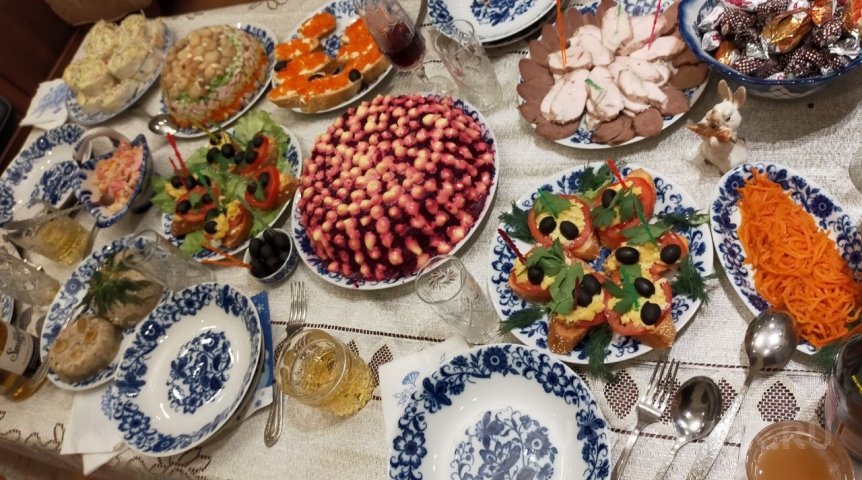 В Омской области подорожал главный новогодний салат