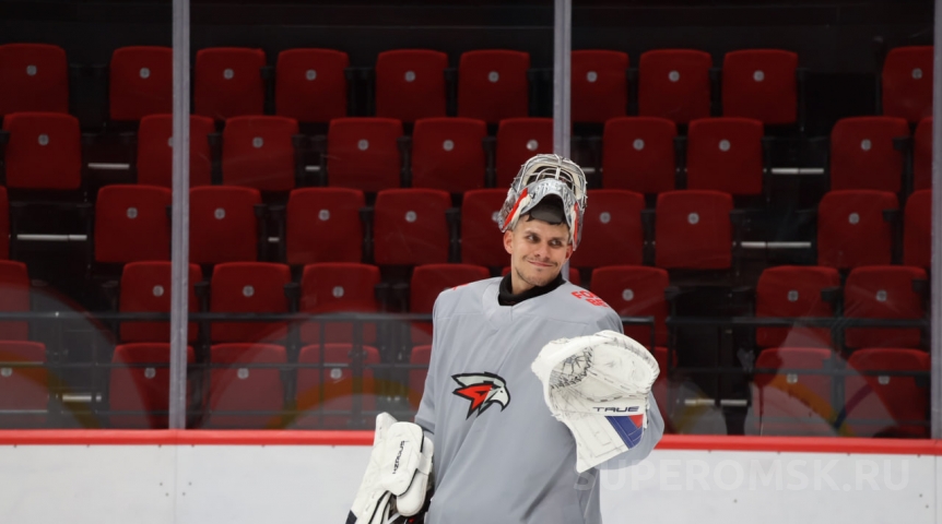 Вратарь омского «Авангарда» высказался о вероятности перехода в НХЛ