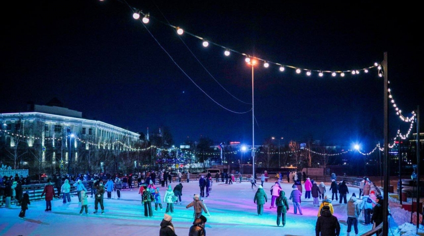 В День фигурного катания на катки вышли почти 13 тысяч омичей