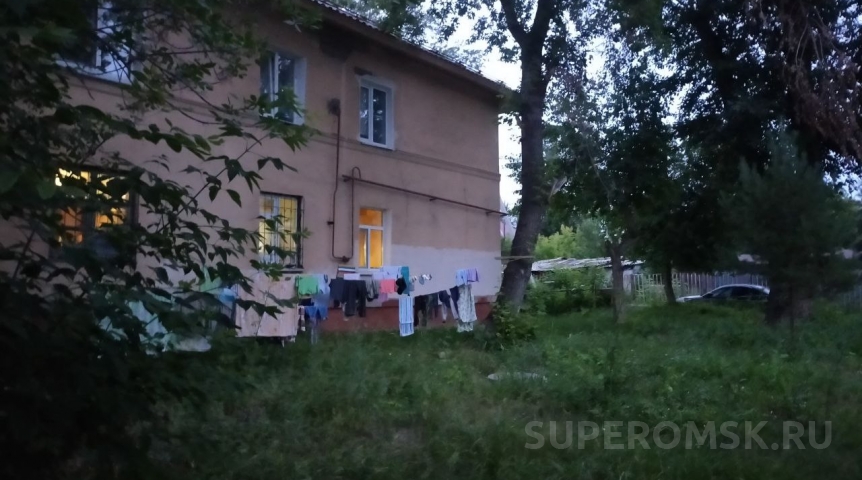 Жители «сталинок» в Нефтяниках Омска заявили о срыве капремонта