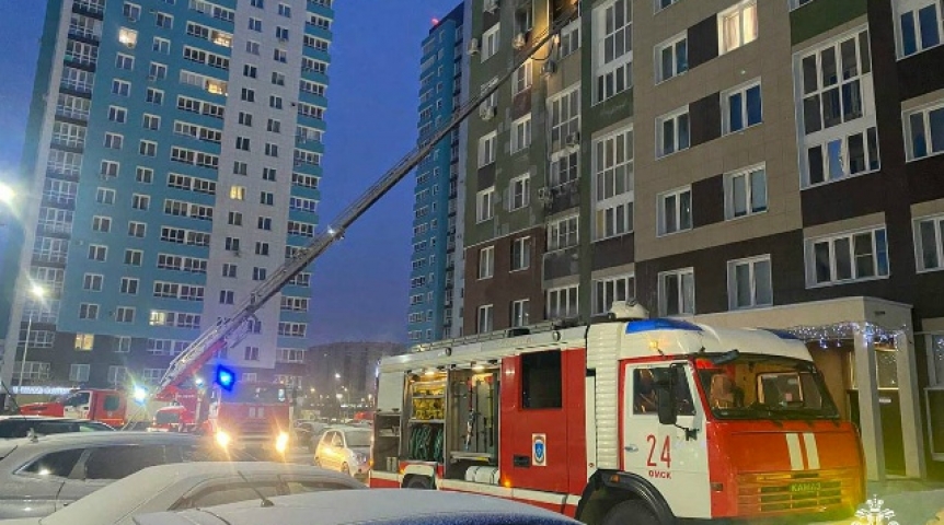 Минздрав молчит: пострадавшая после пожара в омских Кузьминках скончалась