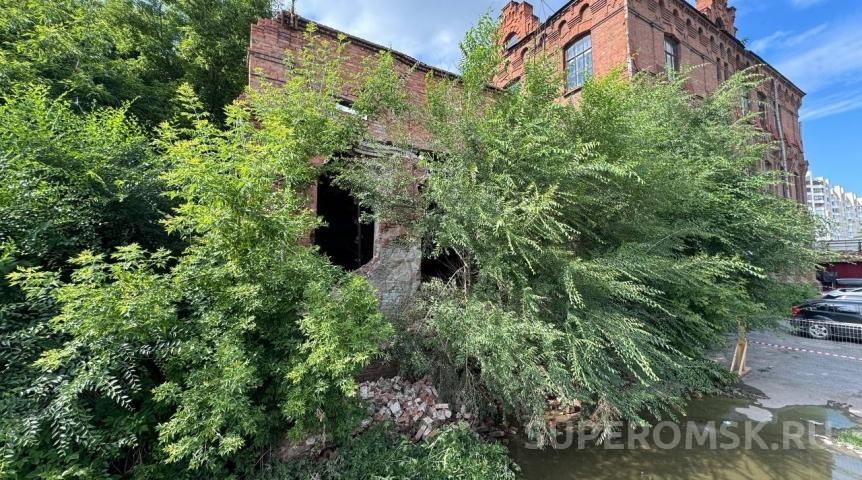 Земли под старинным пивзаводом в центре Омска вернули от частников государству