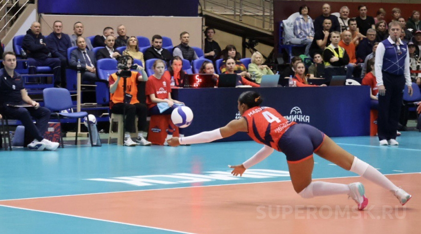 Волейбольную «Омичку» в морозы покинула нападающая из Доминиканы