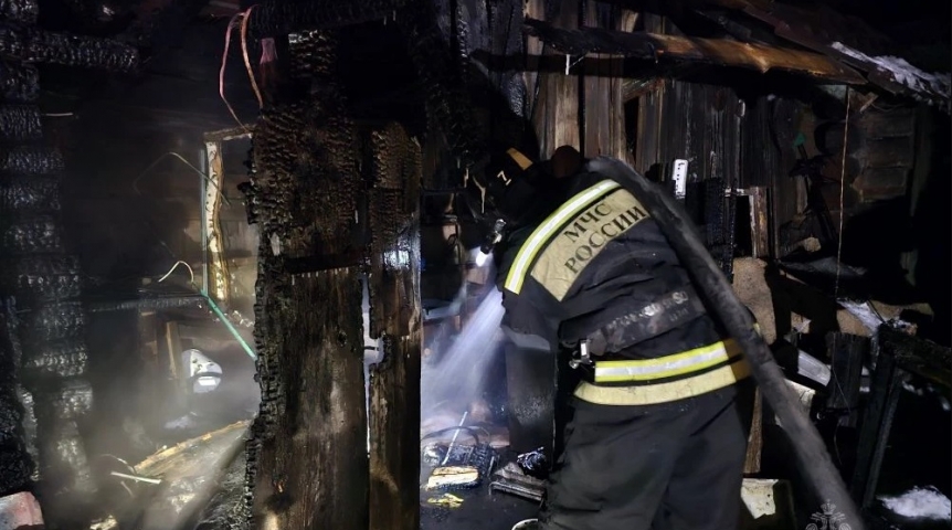 В Омской области в частном доме произошел смертельный пожар