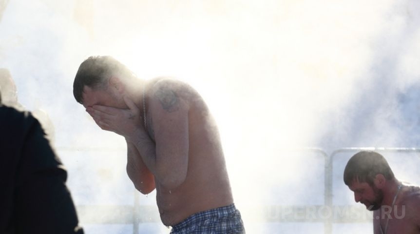 В Омске начали отменять купели на Крещение