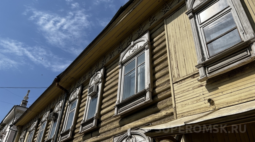 В Омске решили «подвинуть» главу Фонда капремонта