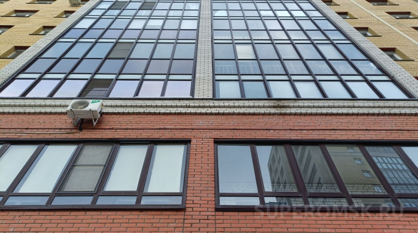 Омичам с помощью жеребьевки раздадут квартиры в трех микрорайонах