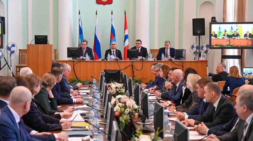 Губернатор Хоценко отметил лучших деятелей науки Омского региона