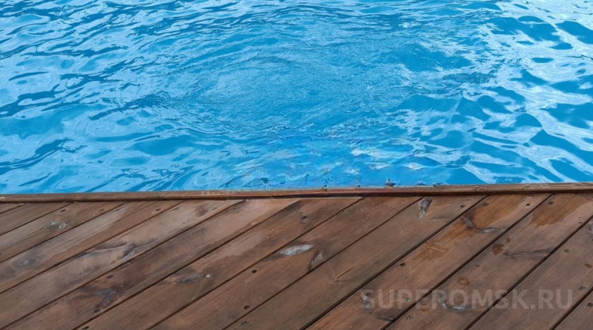 Бассейн омской школы приговорили к сносу