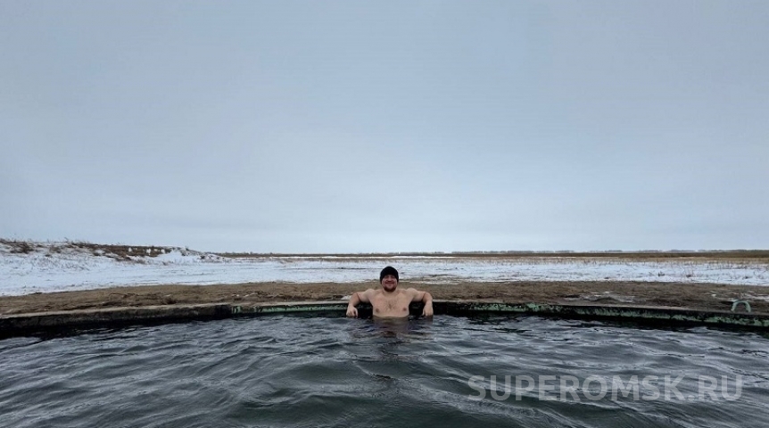 Омичей приглашают массово облиться холодной водой