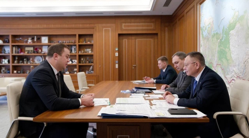 Оглашены итоги встречи омского губернатора Хоценко и главы Минстроя РФ Файзуллина