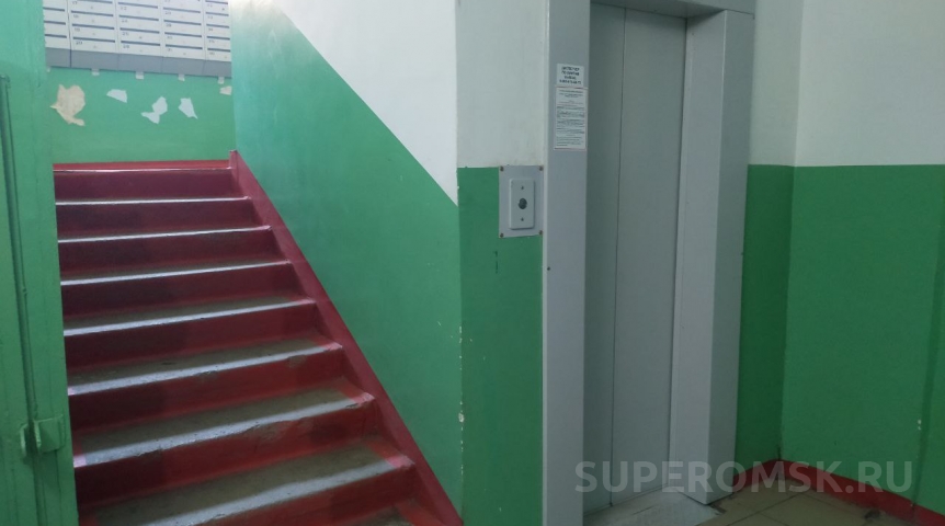 В Омске включат в капремонт починку лифтов