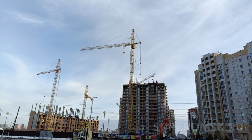 Новому дому на Левобережье Омска с видом на Иртыш присвоили адрес