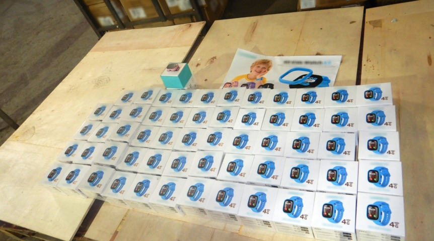 Показаны фото задержанной в Омской области партии техники без документов на 21 млн рублей