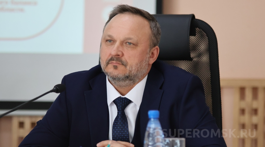 Геннадий Долматов поблагодарил депутатов за поддержку на выборах главы Омского района