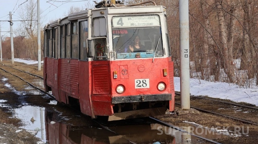 В Омске сократили движение трех трамваев