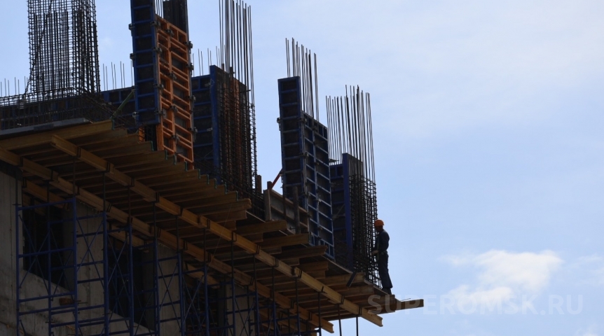 Суд запретил омскому застройщику собирать деньги с дольщиков на полгода