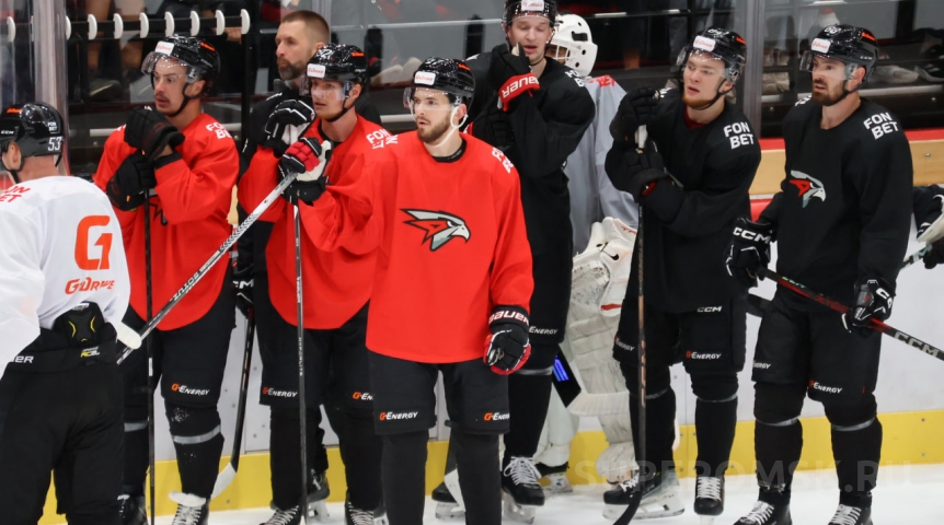 Буше сообщил о повреждениях трех игроков омского «Авангарда» перед плей-офф