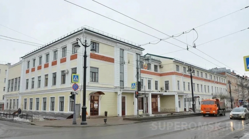 Губернатор Хоценко сообщил о продолжении капремонта авиационного колледжа в Омске