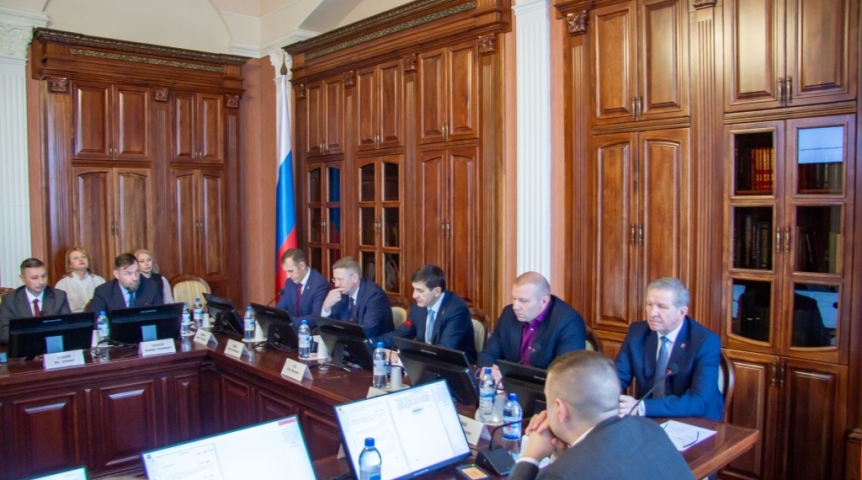 Депутатам регионального парламента отчитались о доходах от областного имущества