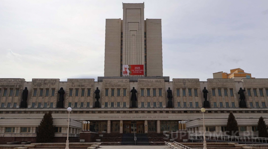 Капремонтный подрядчик омских ЦРБ займется кровлей «Пушкинки»