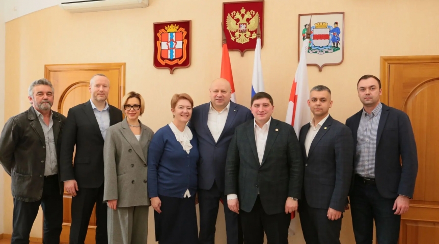 Мэр Шелест и глава Нижнекамска Беляев обсудили вопросы сотрудничества