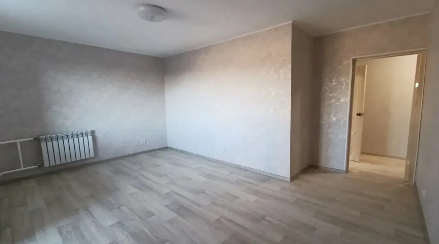 Мэр Омска Шелест: из аварийного дома продолжают выезжать люди