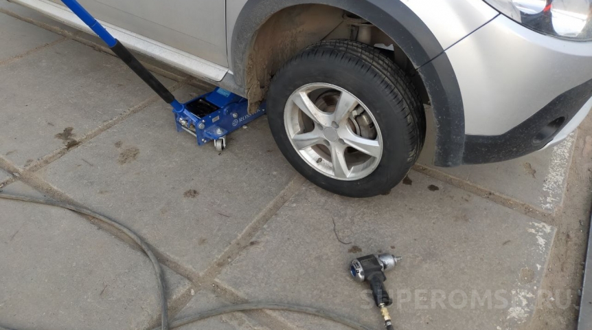 Когда и как омичам правильно менять зимнюю резину на летнюю: ответил эксперт