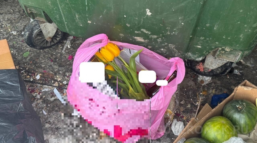 Омички начали выбрасывать тюльпаны до 8 Марта