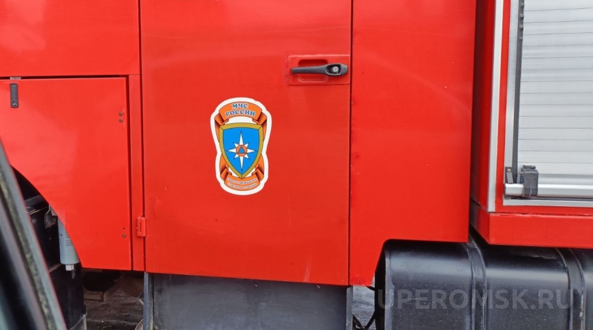 В Омске загорелся склад техники: что известно на данный момент