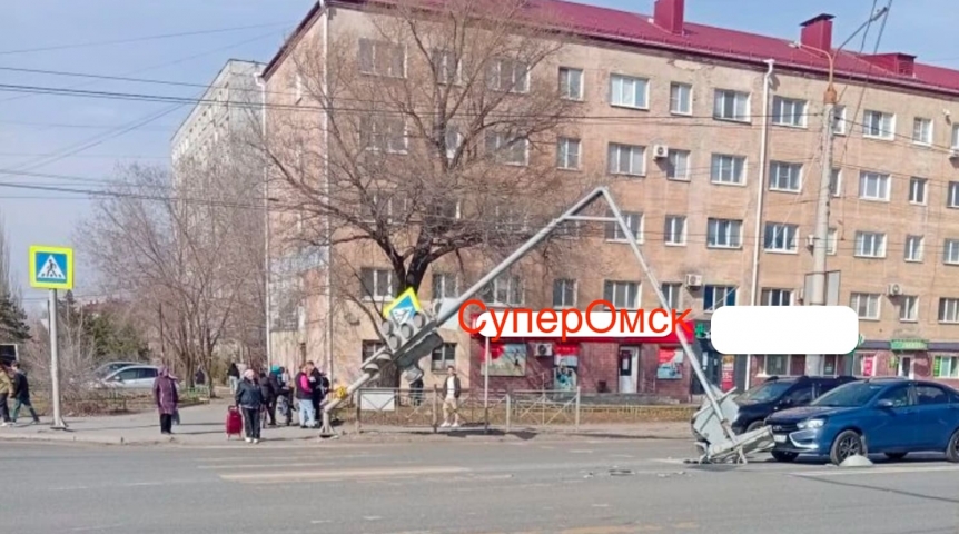 Шторм начал крушить инфраструктуру Омска