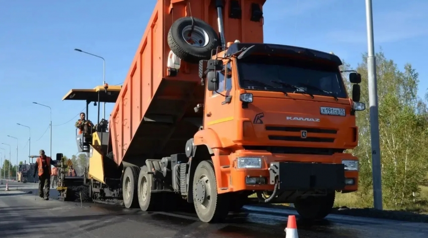 По поручению Хоценко на ремонт дорог в омских селах дополнительно распределили более 123 млн рублей