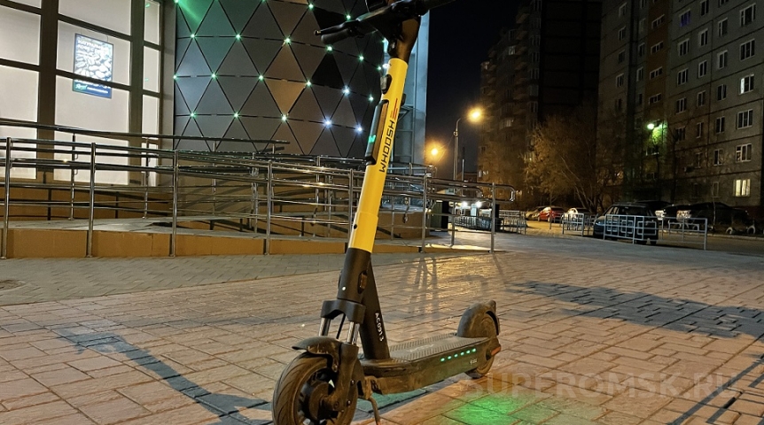 В Советском округе Омска утвердили только два места парковки электросамокатов