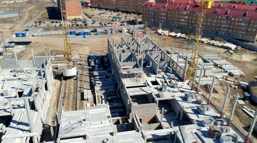 Омичам показали школу в Ясной Поляне