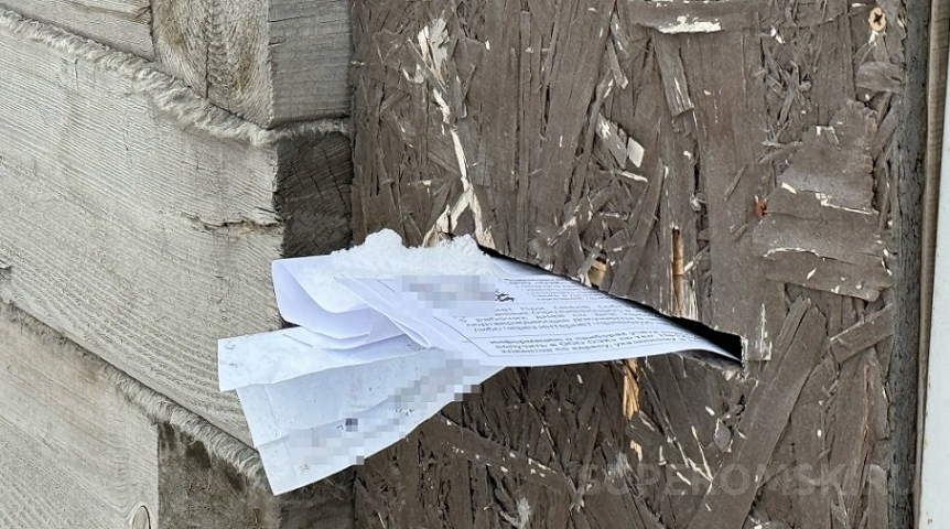 Омичи возмутились работе почтового отделения по шесть часов в неделю