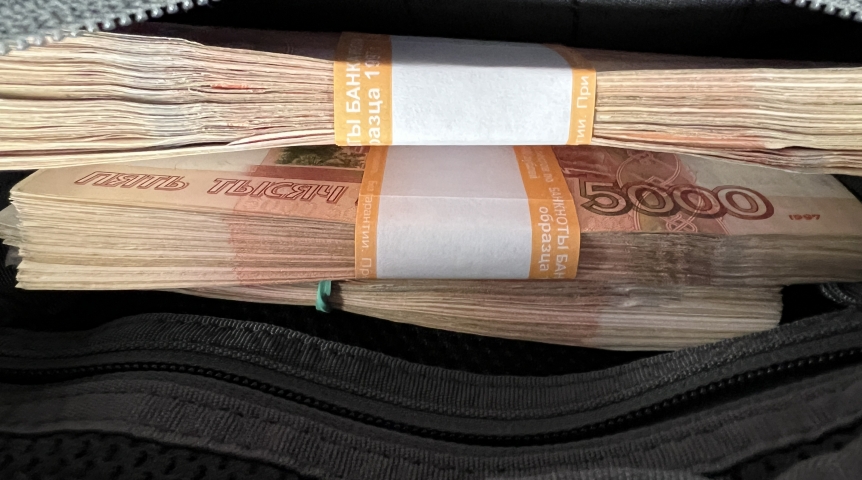 Алтайский дроппер лишила омичку 1,4 млн рублей и подала на банкротство