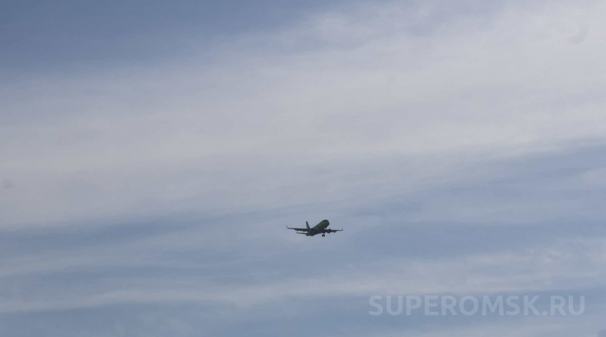 Туман «притормозил» рейсы из Омска: когда полетят самолеты